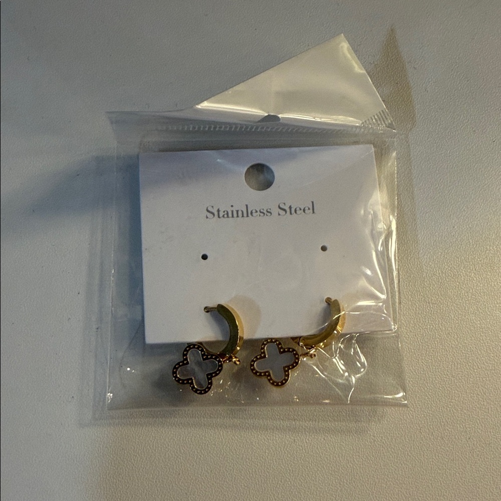 Gold Hoop Earrings with White Clover Charm